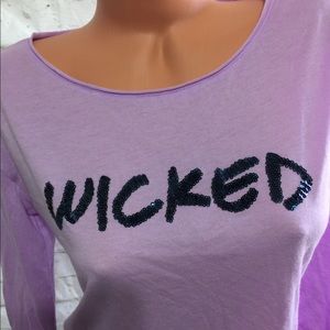 Sm NWT Victoria Secret long sleeves Tee, light pur